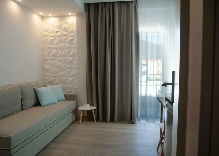 Aparthotel Anemoessa Elegant 4*