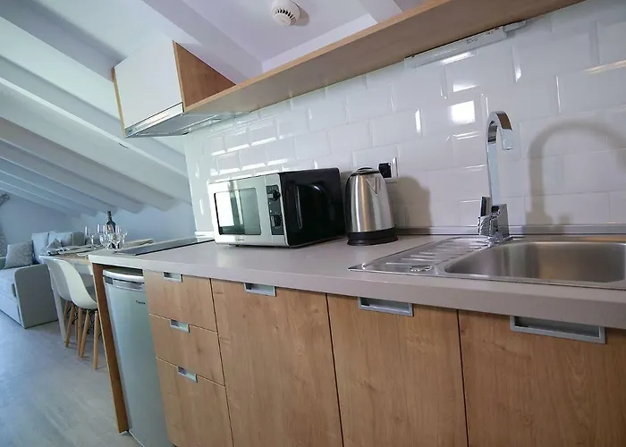 Aparthotel Anemoessa Elegant 4*