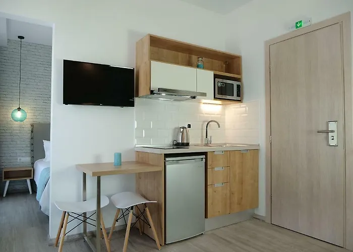 Aparthotel Anemoessa Elegant 4*