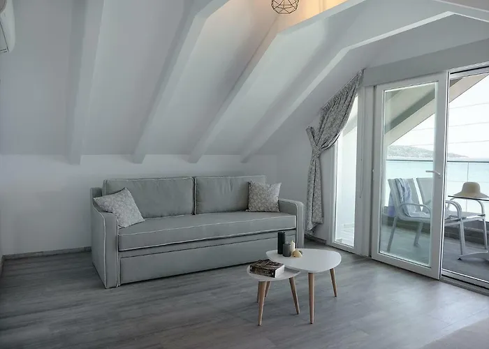 Appart hôtel Anemoessa Elegant 4*